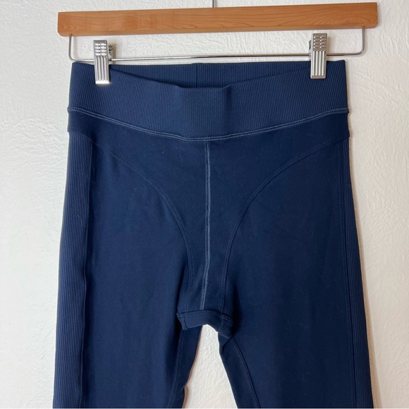 Alo Yoga Alosoft Head Start Legging Navy Blue High Waist Performance Wear Size S - Picture 2 of 10